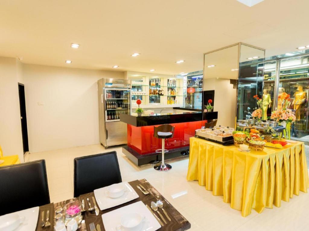 Euro Luxury Pavillion Pratunam Бангкок Экстерьер фото