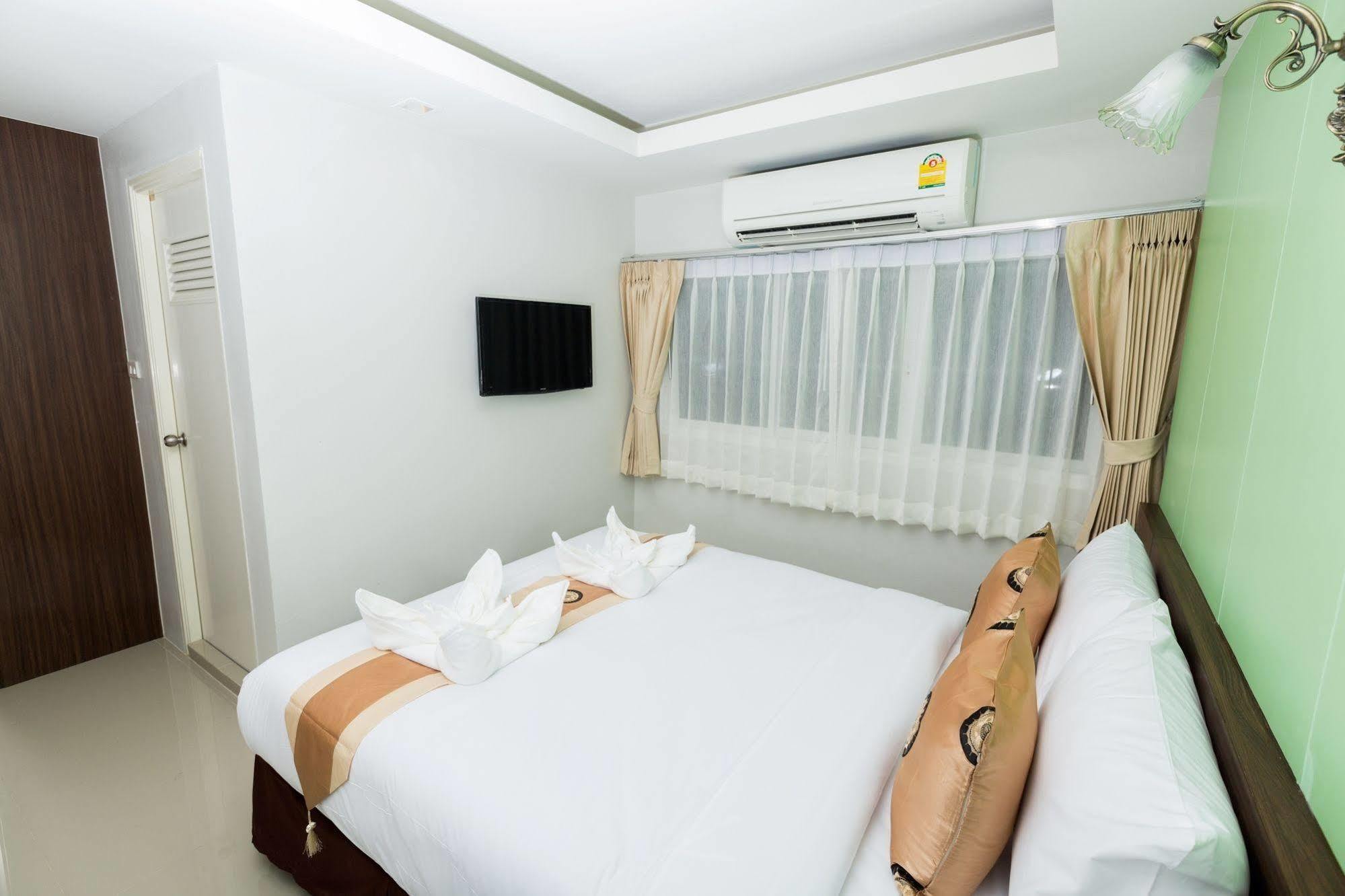 Euro Luxury Pavillion Pratunam Бангкок Экстерьер фото